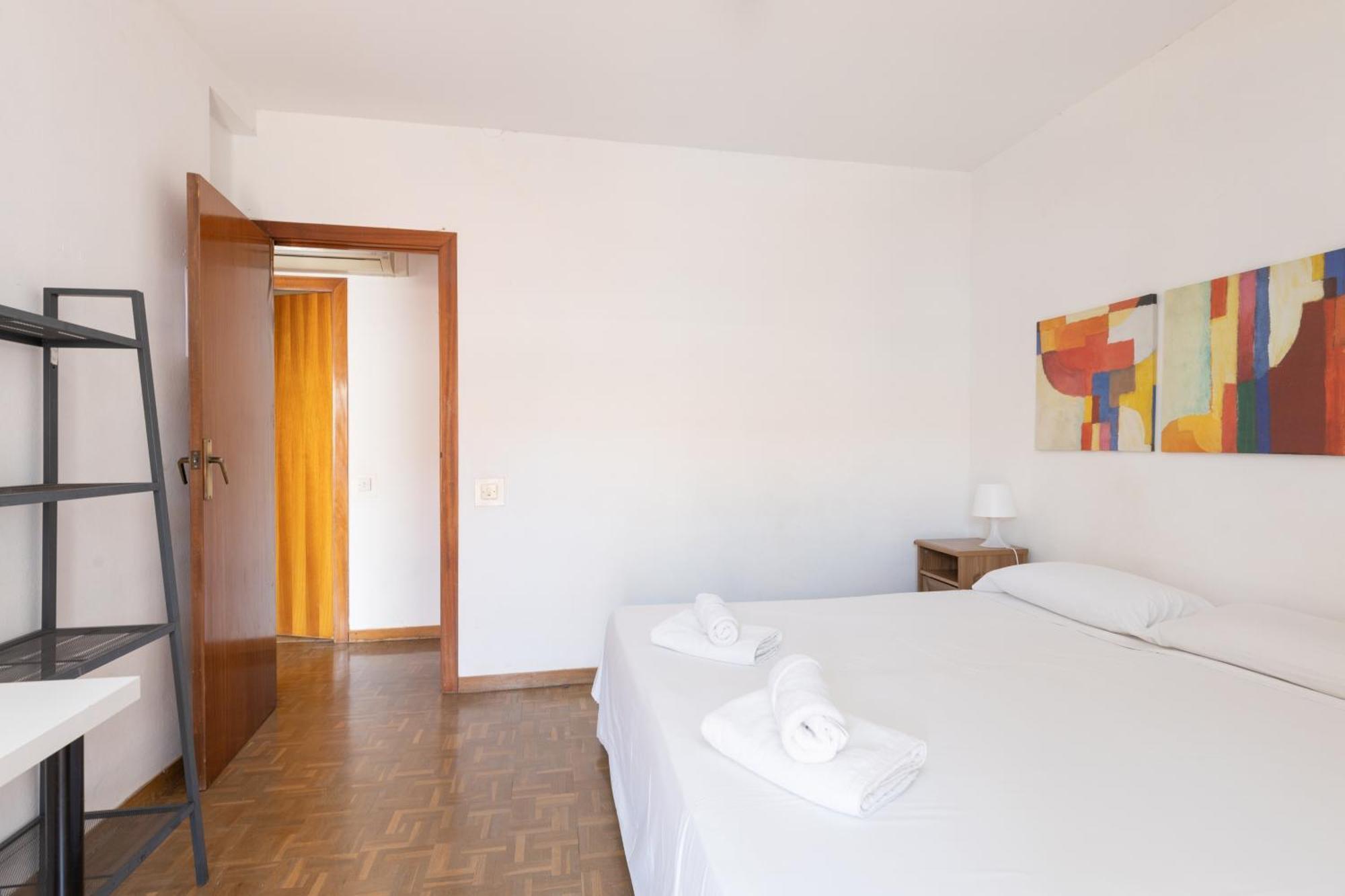 Aparteasy - Atic Sants برشلونة المظهر الخارجي الصورة